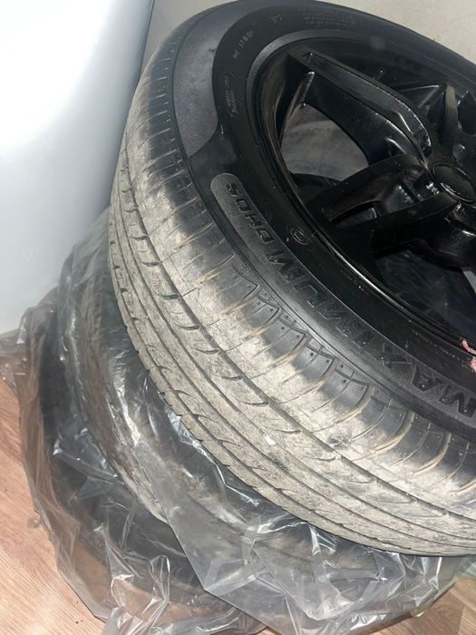 Продам Шины с Дисками