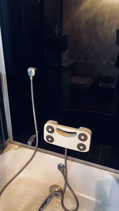 Продам душевую кабину