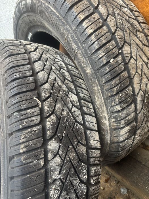 vand 4 cauciucuri 195/60/15 M+ S …2Simperit si 2 Barum  aproape noi