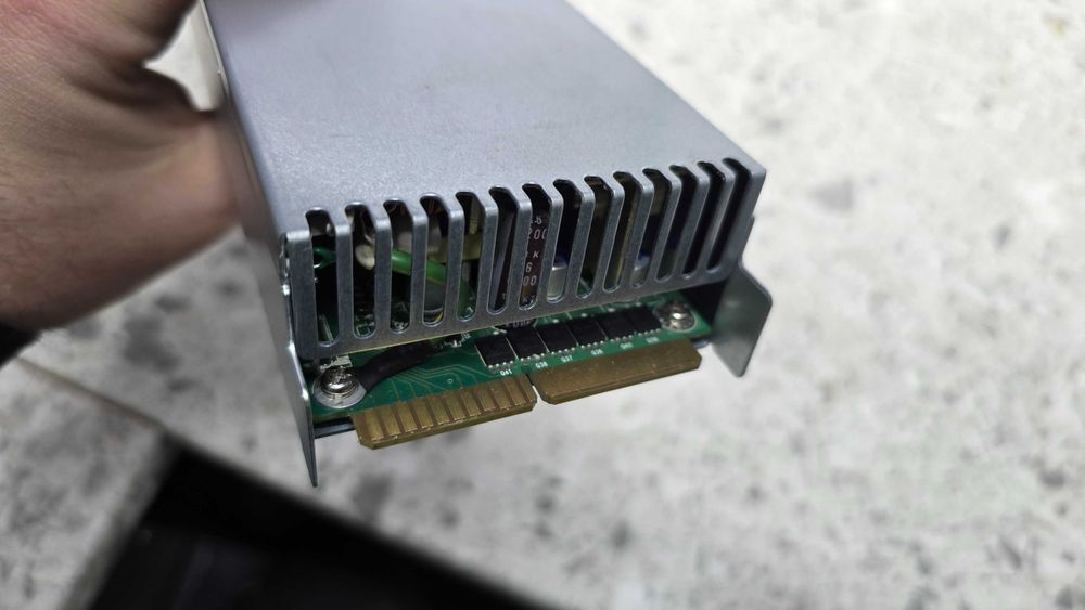 Sursa server pws-1k41p-1r