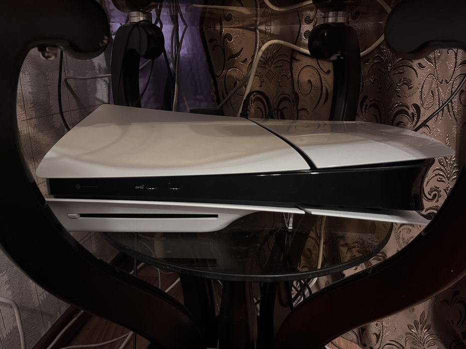 Продам Sony Playstation 5