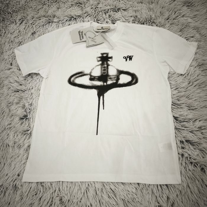 VIVIENNE WESTWOOD дамски тениски в два цвята НОВИ
