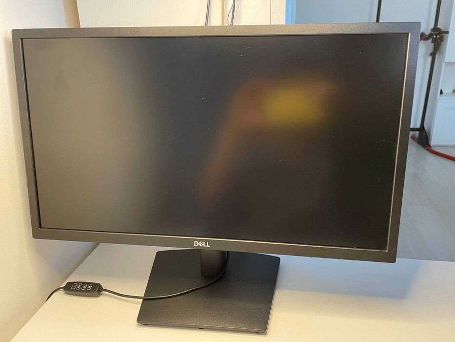 Monitor Dell E2222H, 21.5", VA, 60 Hz, Full HD, Display Port, VGA