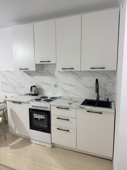 Продам кухню размером 220х210х60