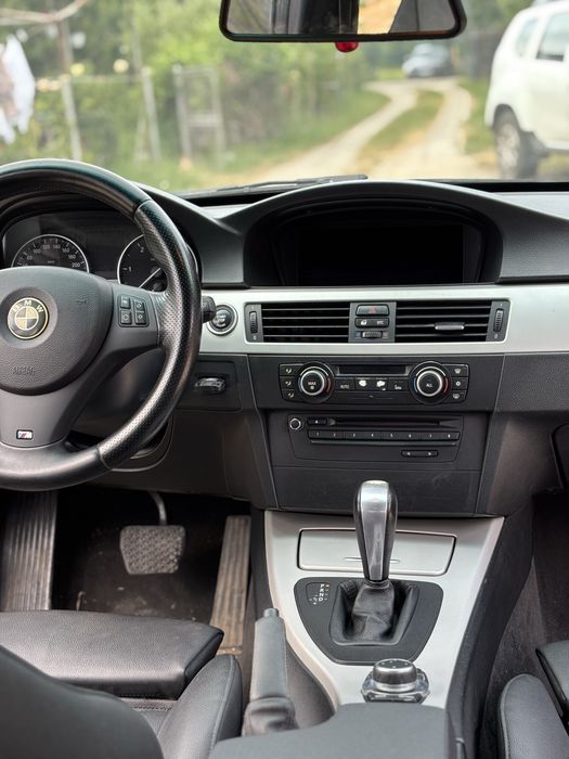 Dezmembrez bmw e90 facelift m pachet