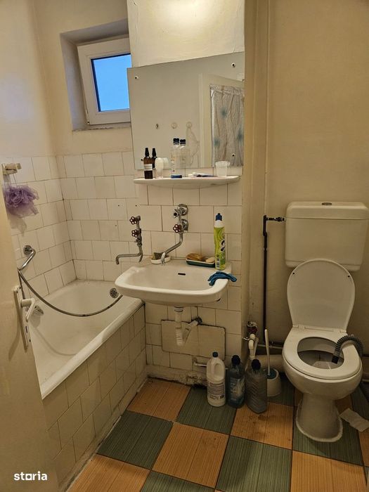 2 Camere, et 1/4, Platou Izvor