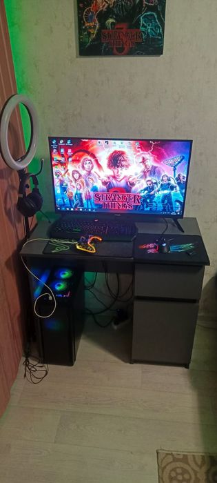 Продам компьютер (стол в подарок)