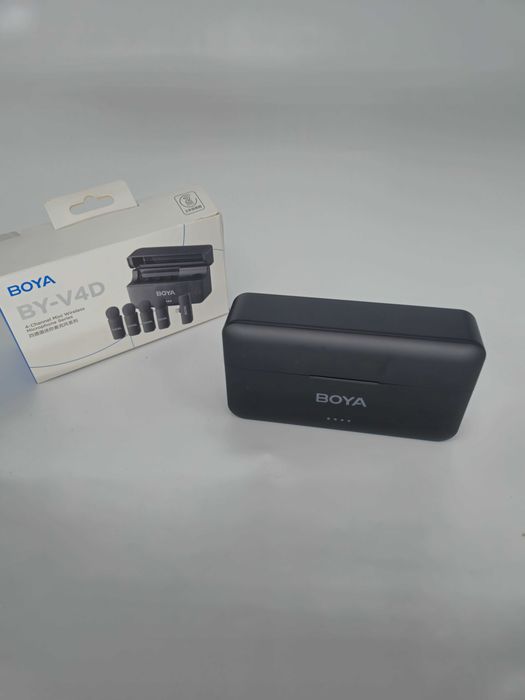 Sistem 4 Lavaliere Microfoane Wireless BOYA BY-V4D iPhone Lightning