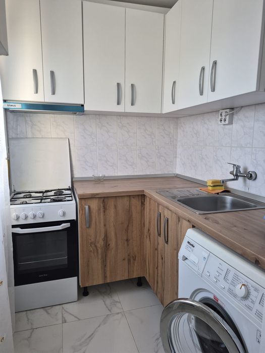 Inchiriez apartament cu 2 camere in Mun. Satu Mare