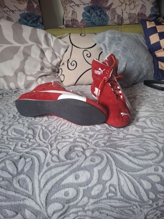 Vand adidasi noi de la puma