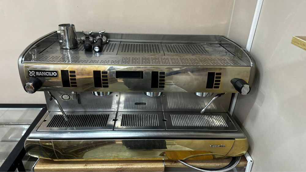 Кофемашина кофемолка