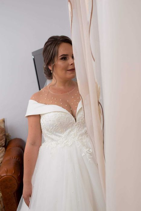 Vand rochie de mlreasa