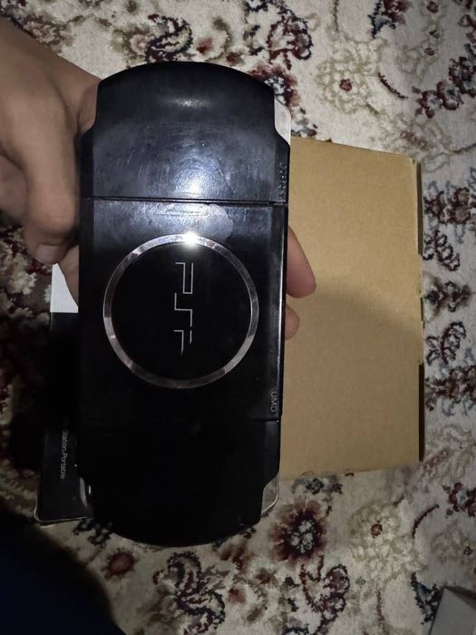 Sony Psp 3000 sotiladi