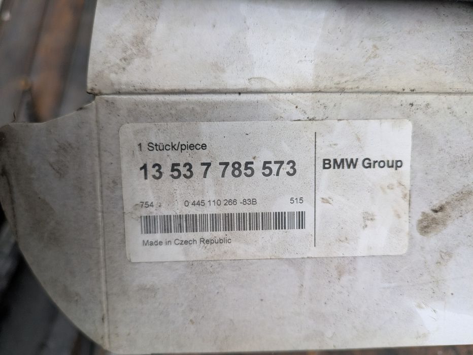 Vând injectoare pentru BMW m75 2003