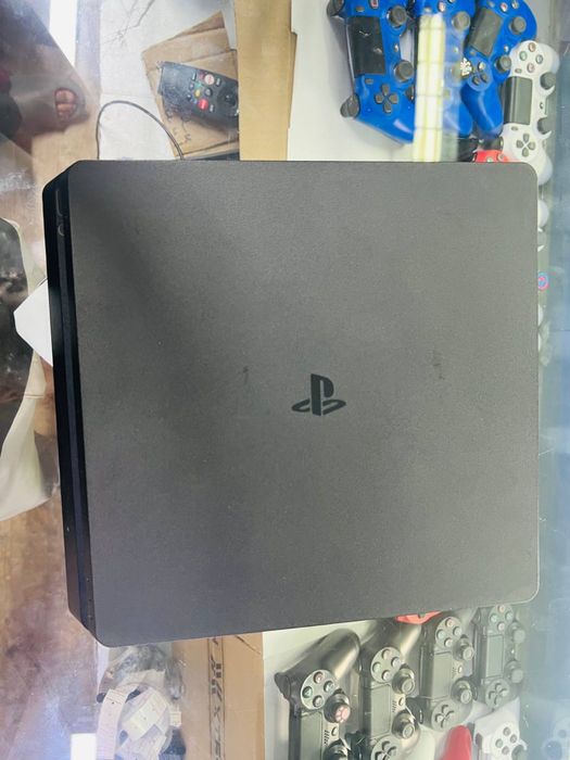 Продатся playstation 4 slim
