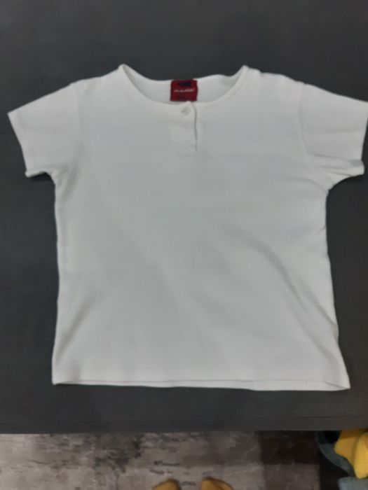 Продается футболка детская на лет 7-8 для девочки