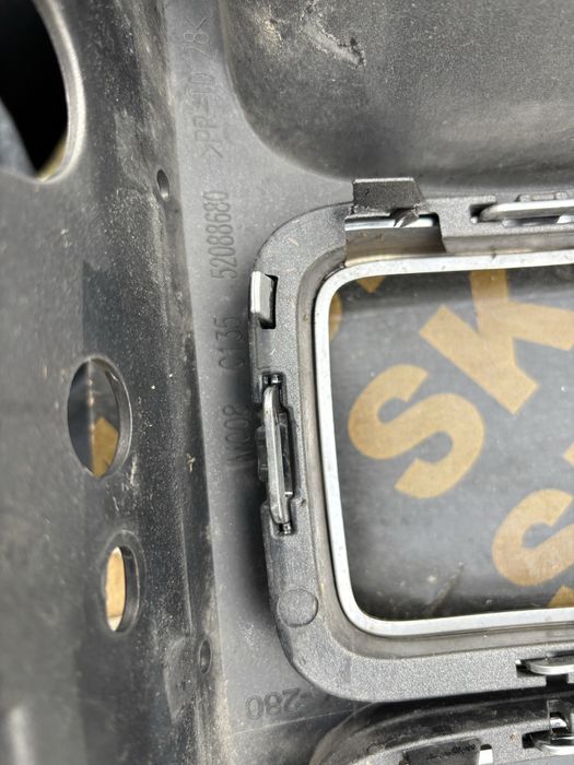 Решетка Jeep Renegade