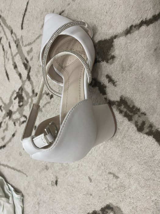 2 туфли 2 де 35 размер