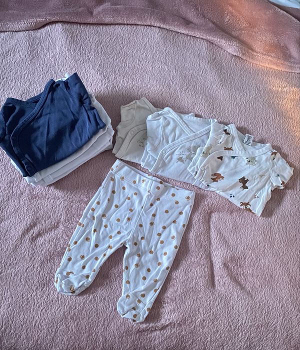 Lot bodyuri, pantaloni, set caciuli bebe baiat 50/56