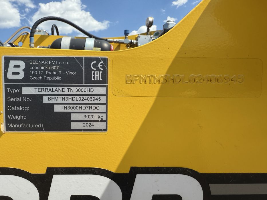 FINANȚABIL  Scarificator 7 ancore Bednar Terraland TN 3000 HD7R, 2024, 200 ha