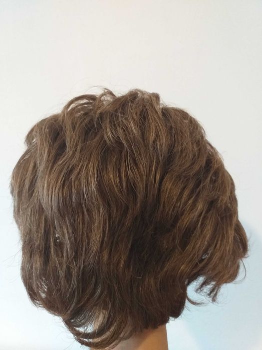 Peruca par saten artificial