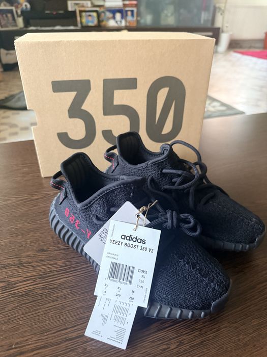 Yeezy boost 350v2