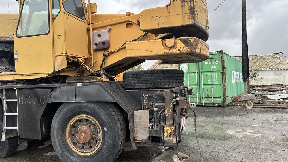 Продам! Liebherr,Кран