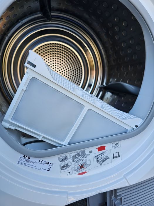Сушилня с термопомпа AEG 8000 Series