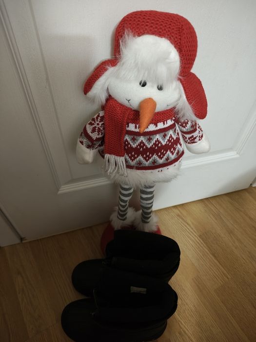 4,99 lei azi livrarea Cizme de iarna rezistente, POLO RALPH LAUREN, un