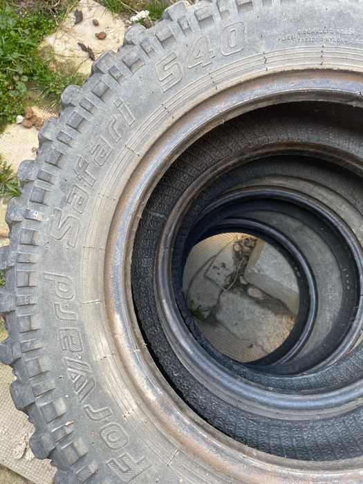 Продавам гуми 205/75/15 50€