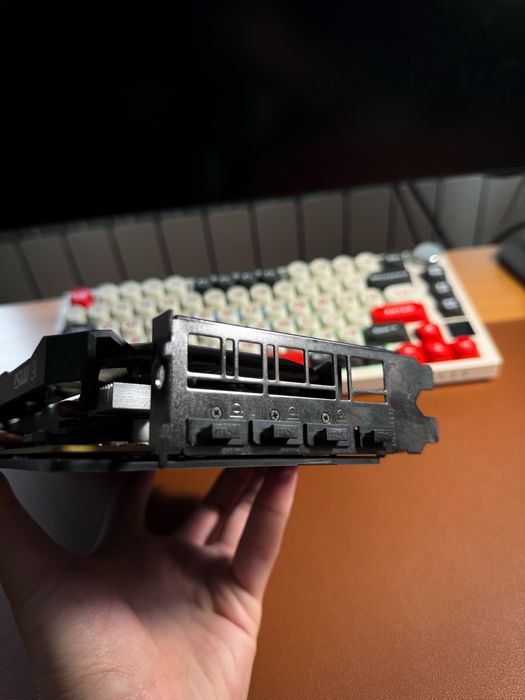 Видеокарта AMD radeon rx5500xt 8gb