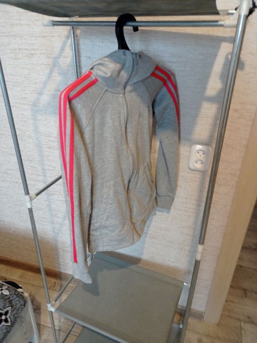 женские вещи отдам