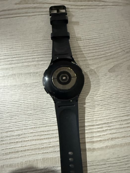 Продам часы samsung