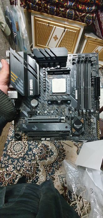 Ryzen 7 5800x va b550