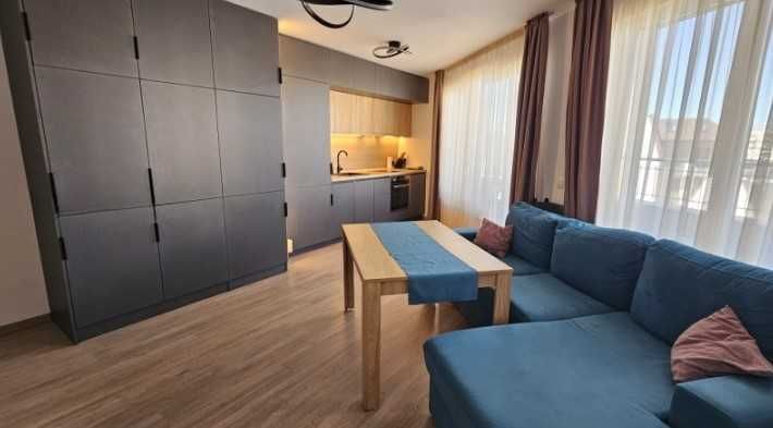 Продава се Двустаен апартамент в София, Център - 84 кв.м за 2143 €/кв.м - Снимка #1