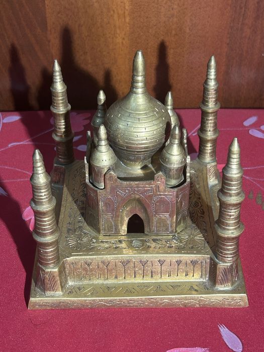Taj Taj Mahal din Alamă – Sculptură Decorativă Indiană