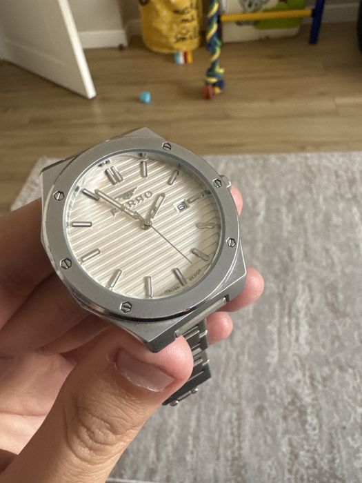 Продам Часы Ferro с коробкой