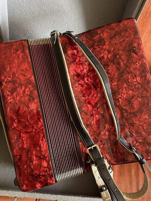 Акордеон Weltmeister gigantilli I