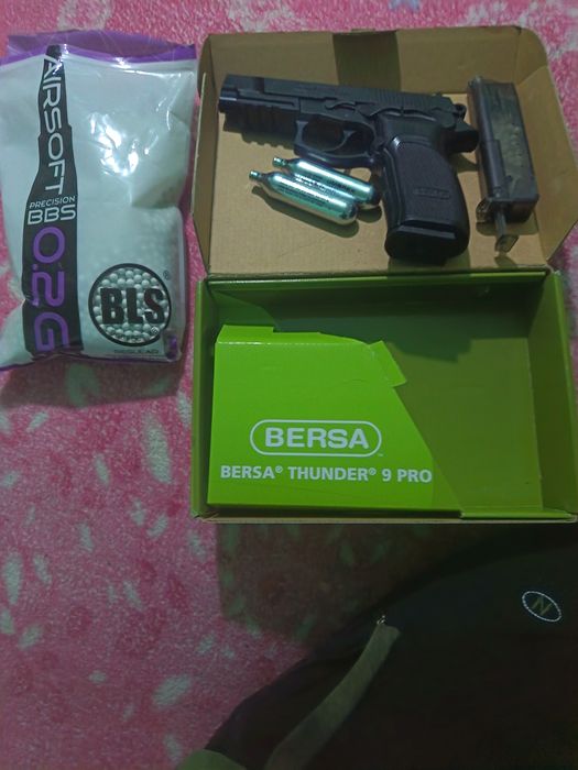 Vând airsoft replica, Non blowback