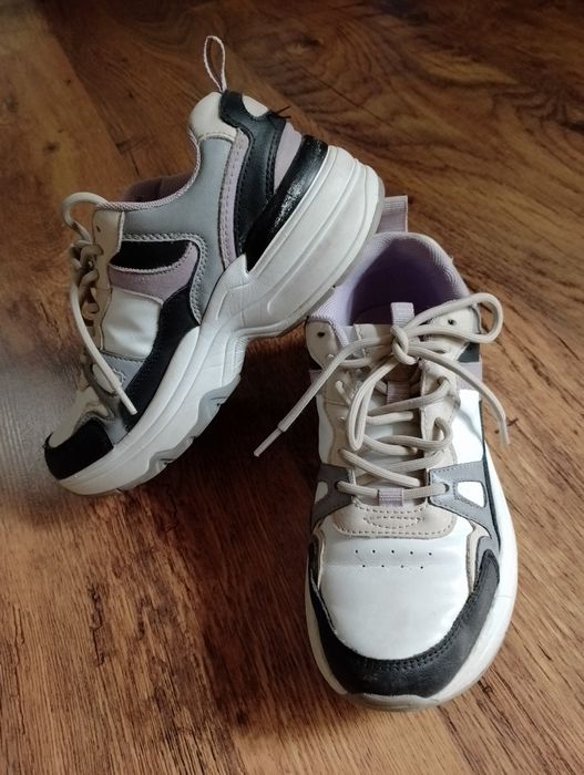 Кожени обувки за момиче