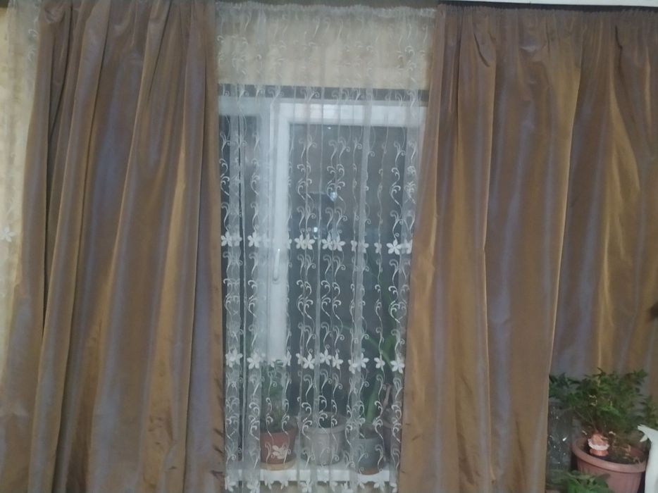 Продам шторы хамелеон