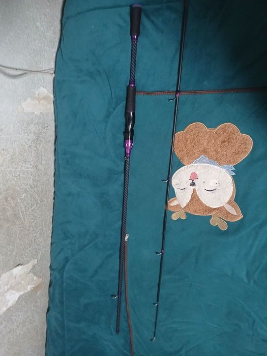 Продам спиннинг хороший