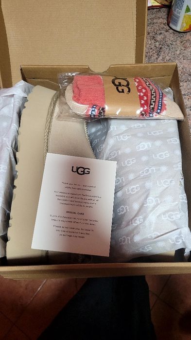Vand UGG TAZZ 2 noi, nepurtati
