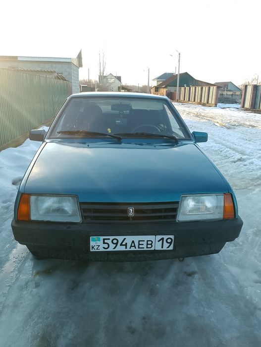 Продам машину ваз 21099