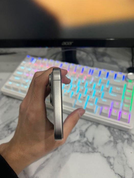 Продам срочно 16pro max