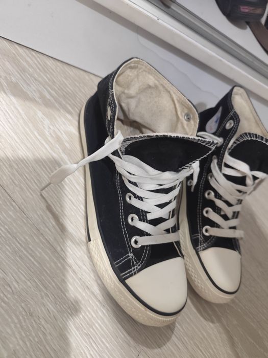 Кеды, конверсы, торг