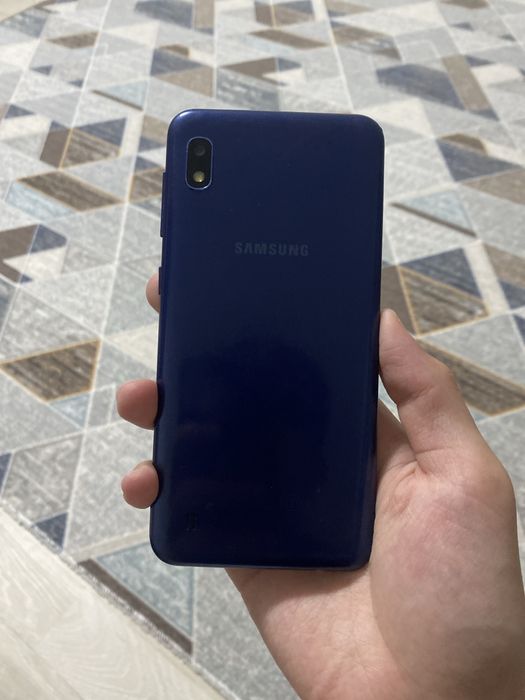 Samsung A10 хорошея состояние