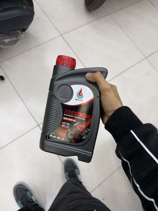 Профиссиональное моторное масло для скутеров/мотоциклов!