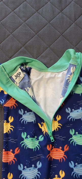 Vand costum intreg si sapca pentru plaja cu protectie solara JOJO MAMAN BEBE