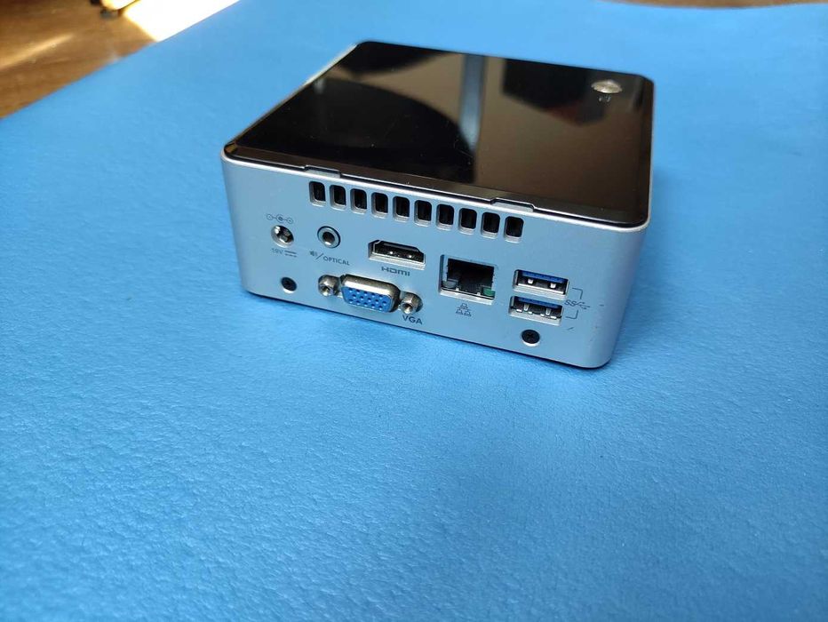 Mini PC Intel NUC 8GB DDR3L, Intel® Wireless-AC, Bluetooth* 4.0, HDMI